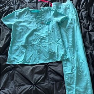 Women’s XL Figs Scrubs Set